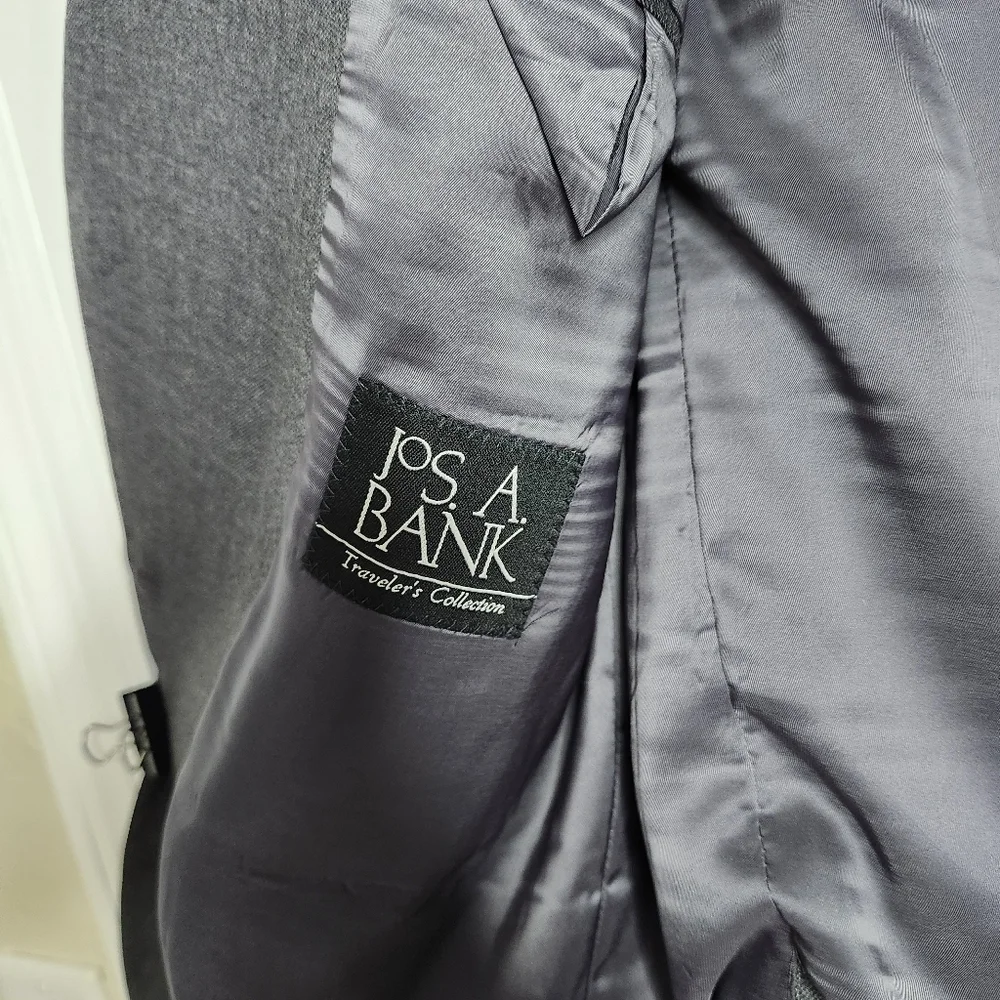 Jos A Bank 48R Charcoal Grey Traveler Blazer Suit Jacket Sport Coat Tailored Fit